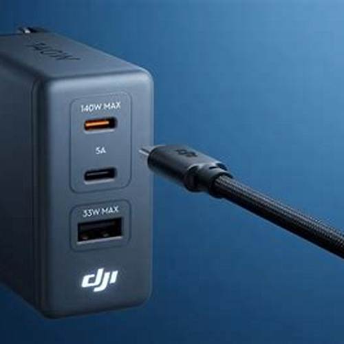 DJI Power 140W GaN Charging Combo
