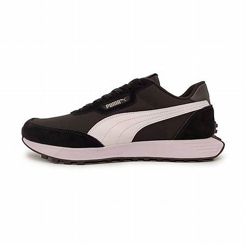 PUMA Sepatu Sneaker Runtamed Lugged Classic